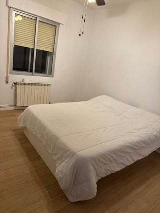 Se alquila habitación