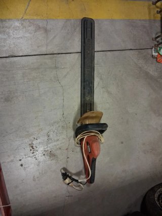 Cortasetos Eléctrico Black+Decker