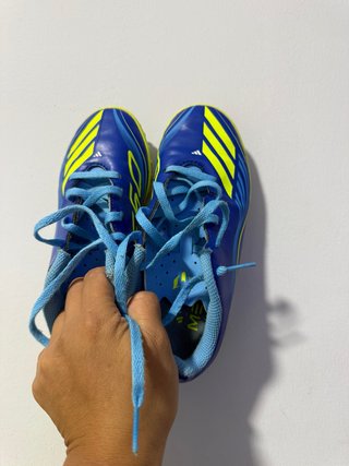 Botas de fútbol Adidas niño
