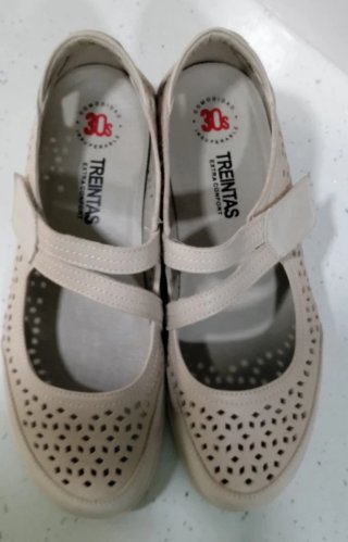 Zapatos Treintas Beige verano crema