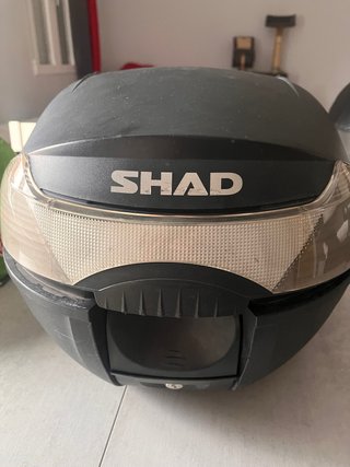 Baúl para moto Shad 33