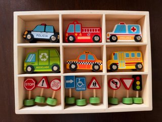 Set de Coches y Señales de Madera