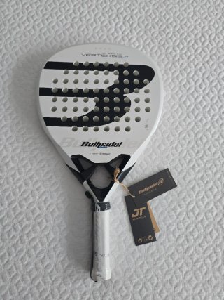 Bullpadel vertex junior 26 NUEVA