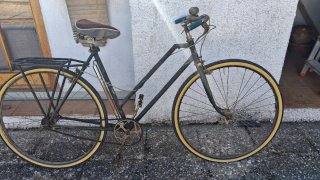 Bicicleta Antigua de Paseo