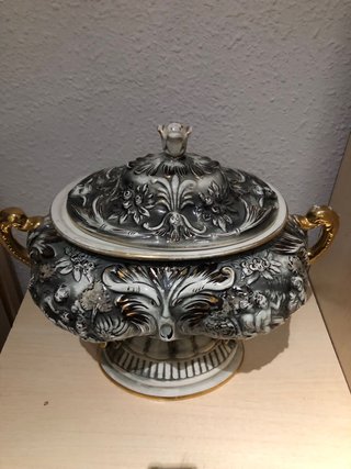 Sopera Vintage de Porcelana
