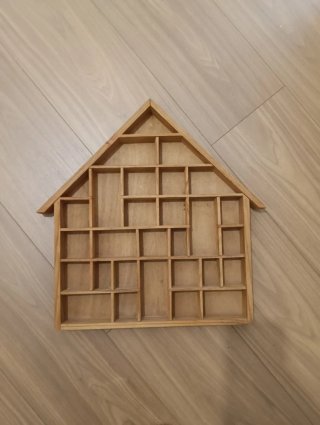 Casita de madera para miniaturas