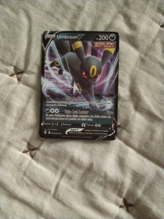 Carta Pokémon Umbreon V 094/203