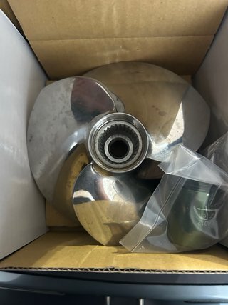Hélices para moto de agua