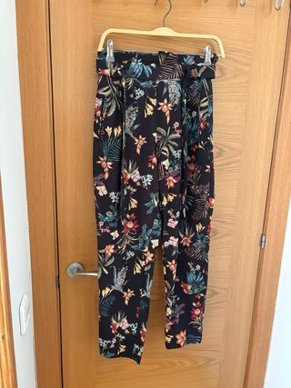 Pantalón de pinzas estampado