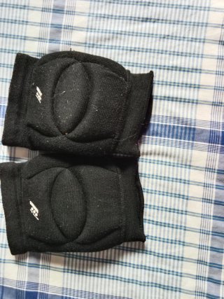 Par de Rodilleras Deportivas Negras
