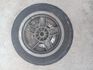 Rueda Piaggio X8 125