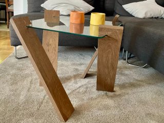 Mesa de centro de madera y cristal