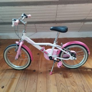 Bicicleta Infantil Btwin Blanca y Rosa