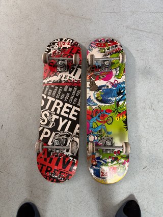 Par de Skates con Diseños Estampados