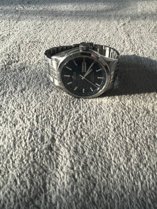 Reloj Lotus Plateado y Negro