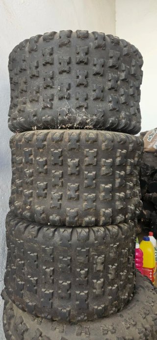 3 Neumáticos Maxxis 18x10x9