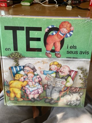 Lote de 6 libros de Teo en catalan. Nuevos.
