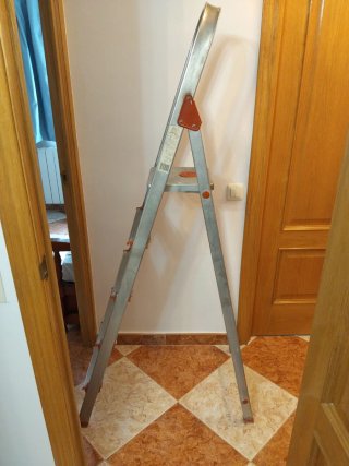 Escalera de 4 peldaños