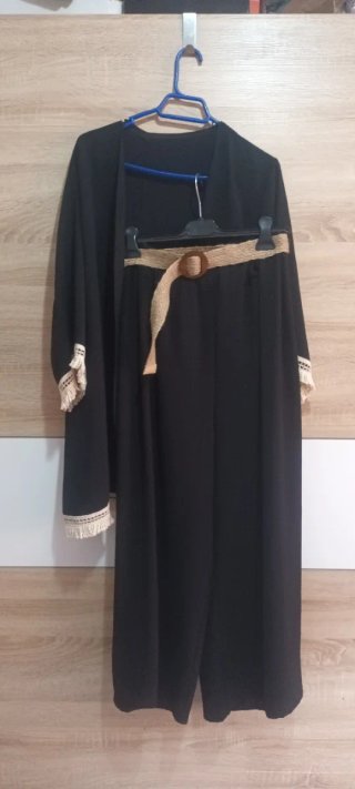 Conjunto de Pantalón y Chaqueta Negro