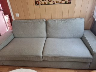 Sofá de dos plazas IKEA gris