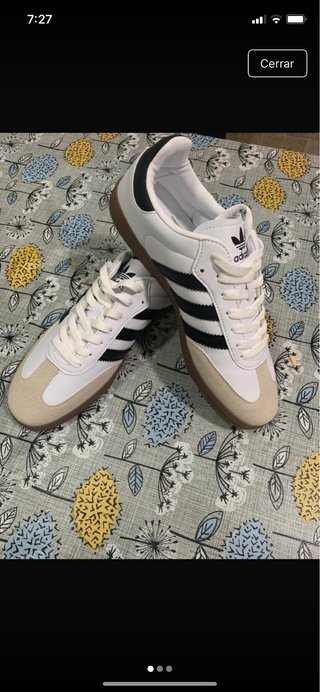 Zapatillas local