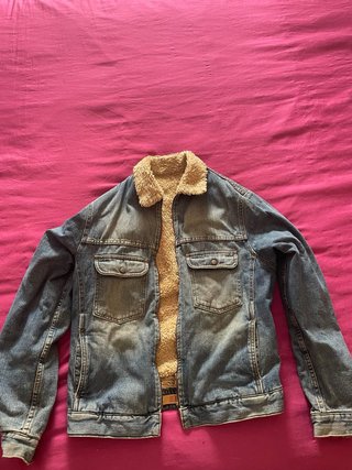 Chaqueta vaquera con forro de borrego