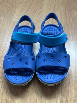 Sandalias Crocs Azules talla 10
