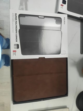 Funda PULOKA para iPad 11 / 10.9