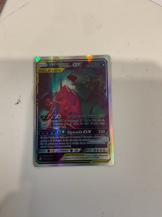 Carta Pokémon Mega-Sableye y Tyranitar GX