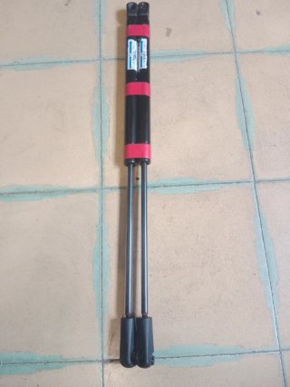 Amortiguadores de gas 1 para capo mide 36cm.y 26cm