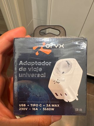 Adaptador de Viaje Universal Oryx