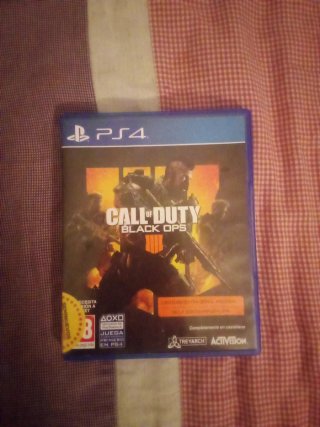 Call of Duty: Black Ops 4 (PS4)