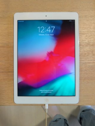 Apple iPad Air (2013) 16GB WiFi + SIM