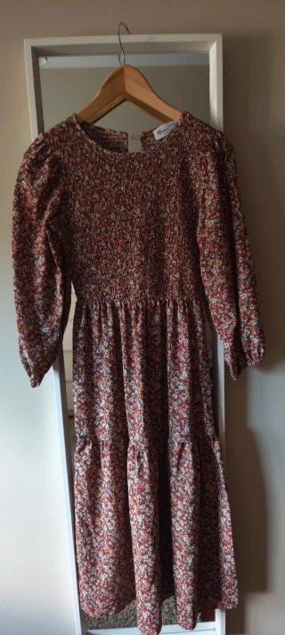 Vestido Marrón con Estampado Floral