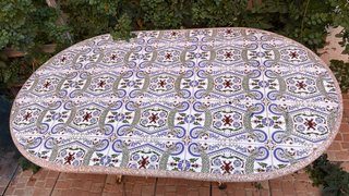 Mesa de Piedra y 6 Sillas de Forja
