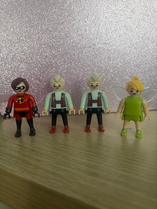 Figuras play mobil/ cambio por los que no tengo