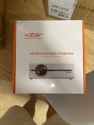 Proyector Yaber V5 Mini Portátil NUEVO