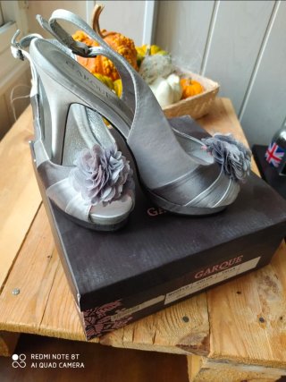Zapatos Peep Toes Plateados Garque Talla 36