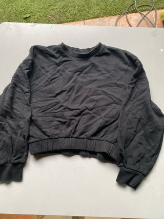 Sudadera Negra Básica