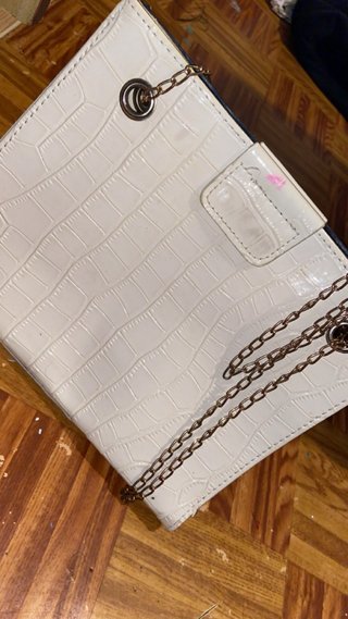 Bolso Blanco con Textura