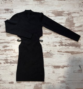 Vestido negro ajustado