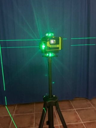 Nivel Láser 360º 16 Líneas con Trípode
