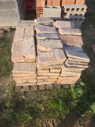 Lote de Piedra Maciza de Masía