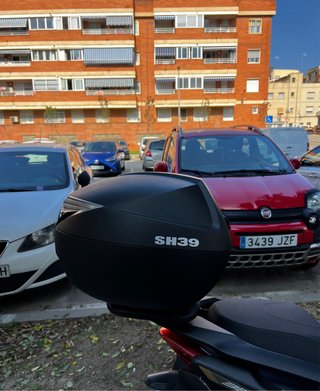 Baúl Shad SH39 para Moto 39L con parrilla.
