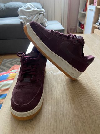 Nike Air Force 1 Granates. Prácticamente nuevas