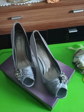 Zapatos de fiesta plateados Justyaly Talla 39