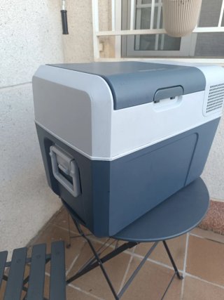 Nevera de Compresor Mobicool F40 AC/DC 12/24V /220