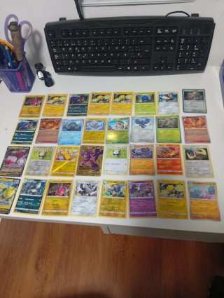 Lote de 49 Cartas Pokémon
