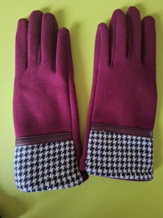Guantes de mujer con detalle estampado