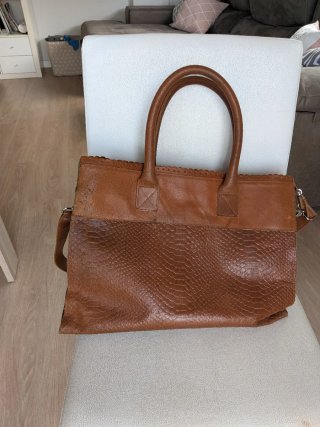 Bolso de Piel Marrón.